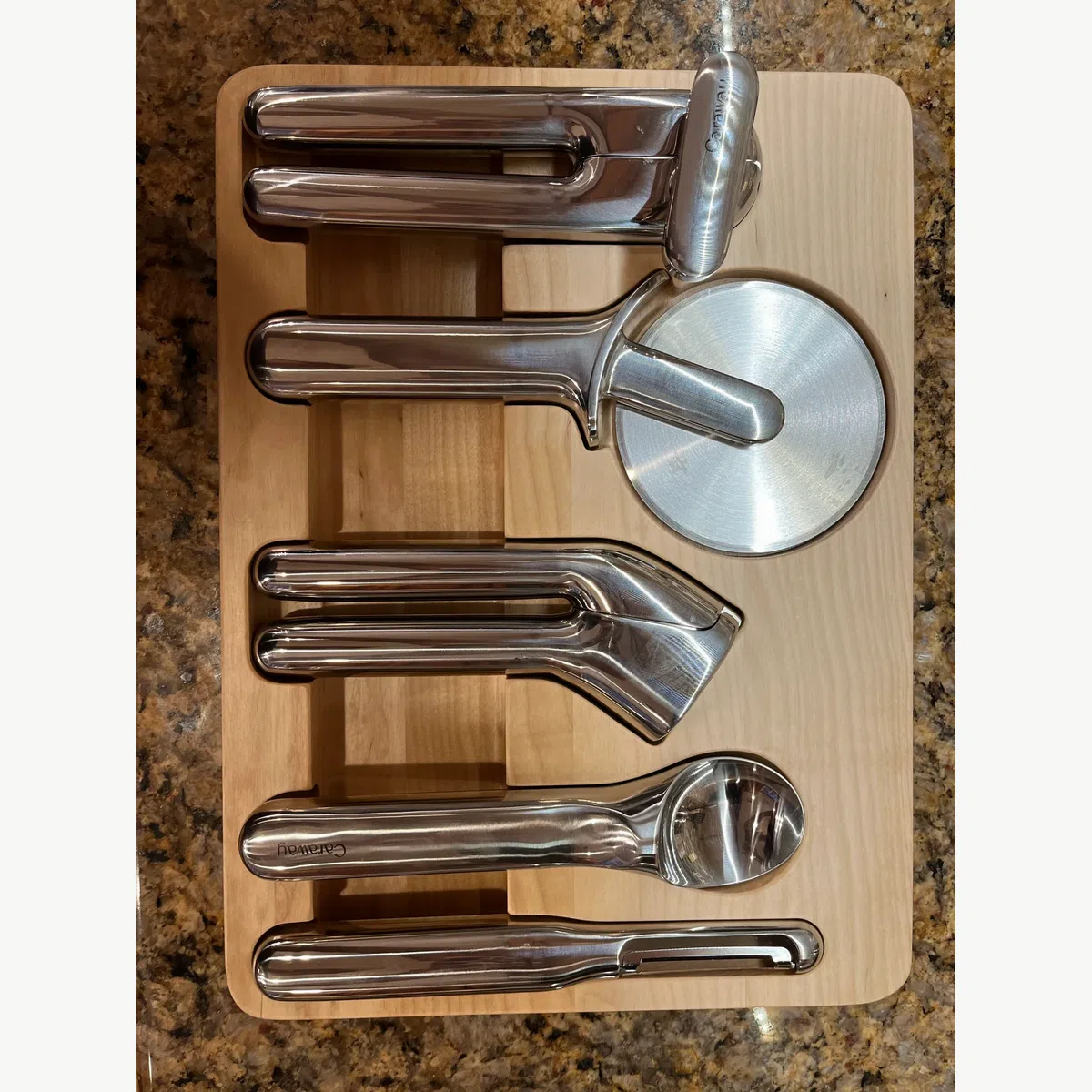 Nice but the birch organizer has a scent